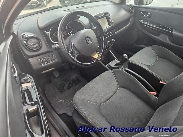 Usata Renault Clio IV 75 CV (55 kW) 2012 Antracite metallizzato Berlina