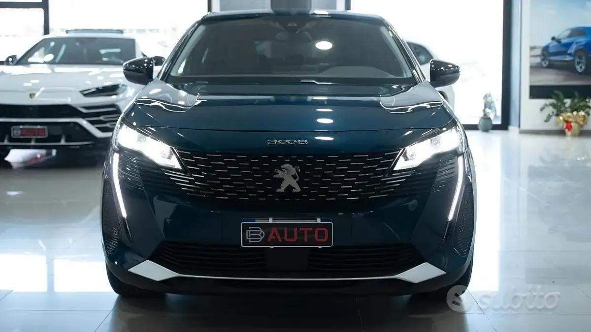 Usata Peugeot 3008 Allure 131 CV (96 kW) 2022 Blu SUV