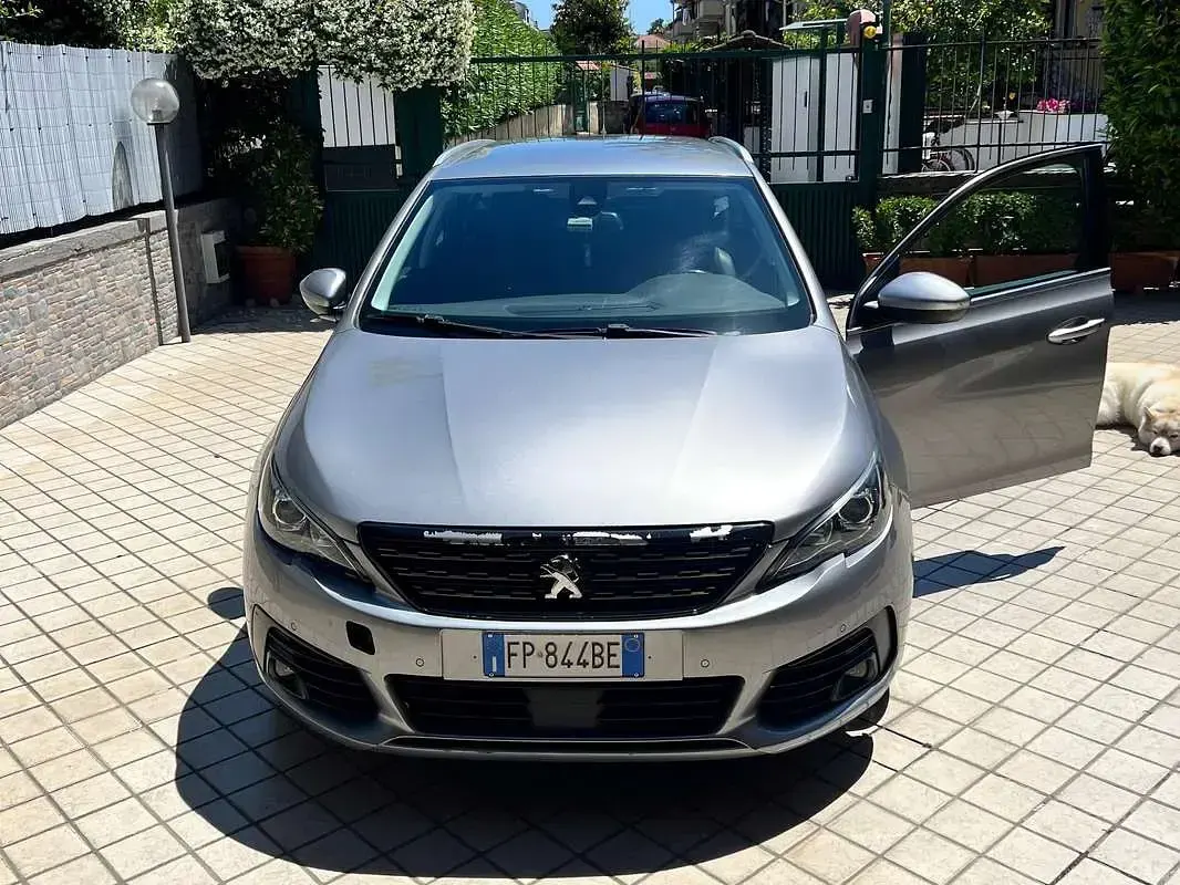 Usata Peugeot 308 SW Allure 131 CV (96 kW) 2018 Station wagon