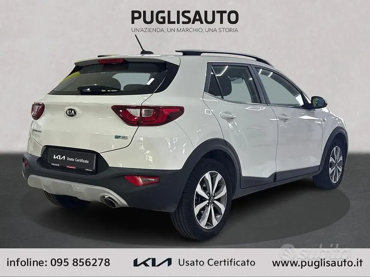 Usata Kia Stonic Style 84 CV (61 kW) 2021 Grigio SUV