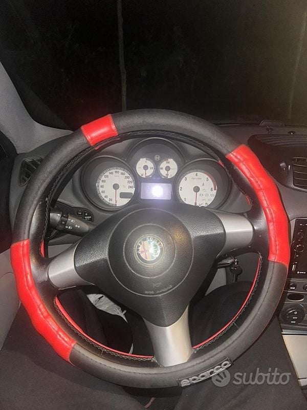 Usata Alfa Romeo GT 150 CV (110 kW) 2006 Coupé