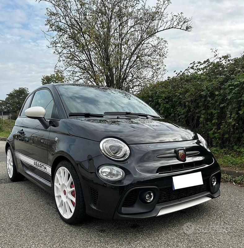 Usata 2022 Abarth 695 Esseesse Utilitaria | 29.500 € (Buon prezzo) - Immagine 1/4