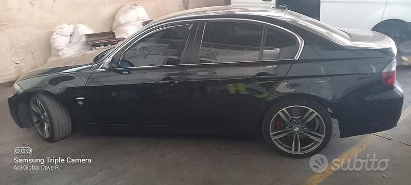 Usata BMW 330 231 CV (169 kW) 2006 Nero Berlina