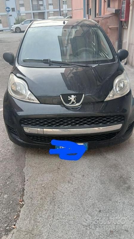 Usata Peugeot 107 68 CV (50 kW) 2010 Nero Utilitaria