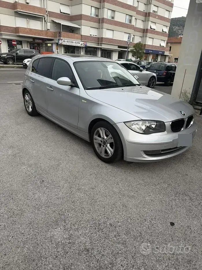 Usata BMW 120 177 CV (130 kW) 2008 Grigio Utilitaria