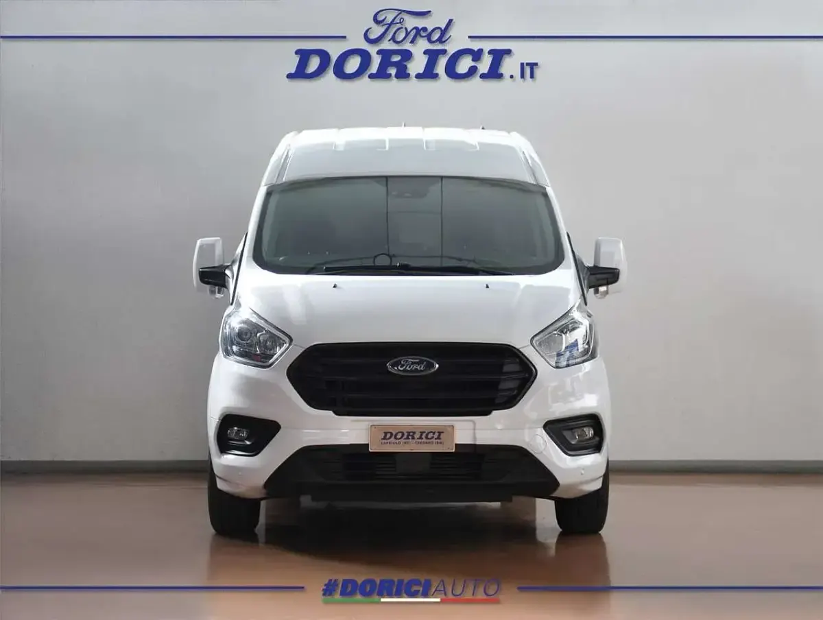 Usata Ford Transit Custom Trend+ 131 CV (96 kW) 2023 Frozen white Furgone