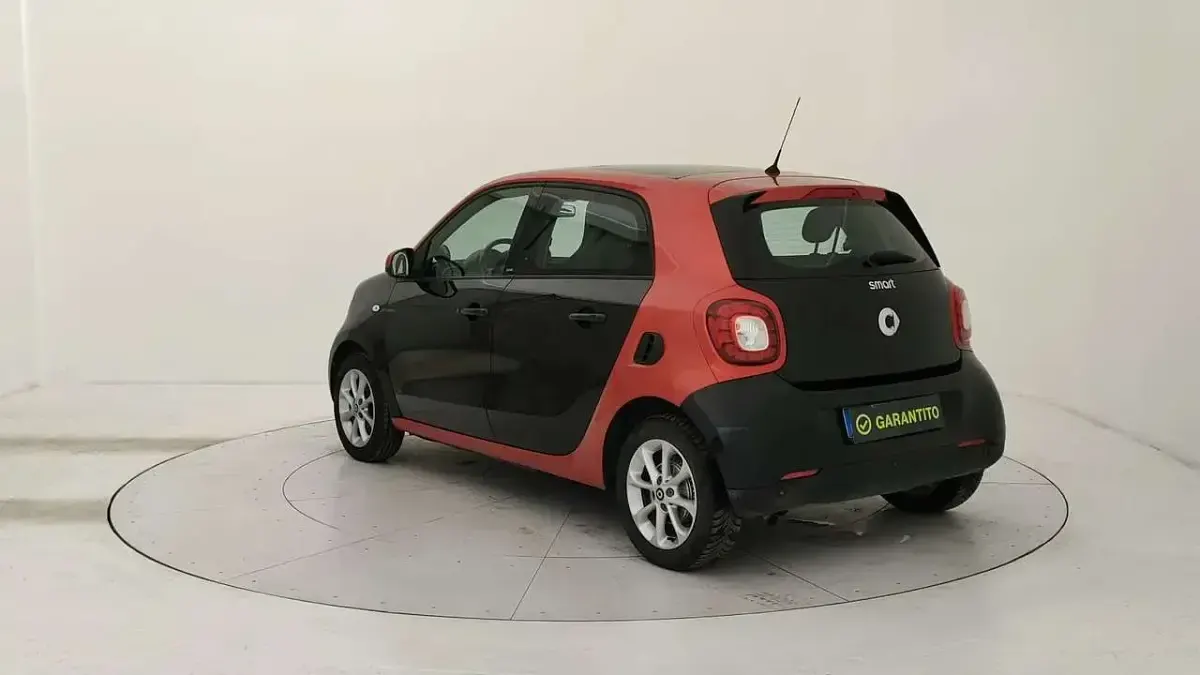 Usata Smart ForFour Passion 90 CV (66 kW) 2017 Nero Utilitaria