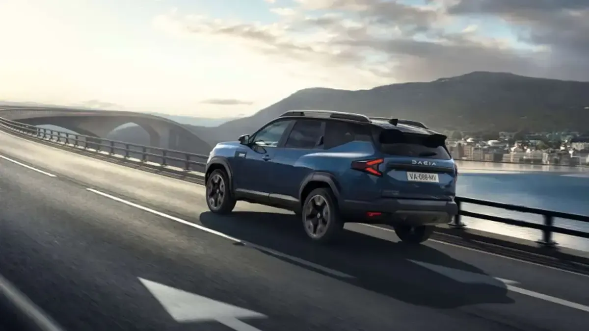 Nuova Dacia Bigster Extreme 156 CV (114 kW) 2026 Argento SUV