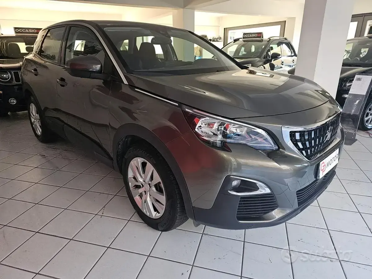 Usata Peugeot 3008 Allure 131 CV (96 kW) 2020 Grigio SUV