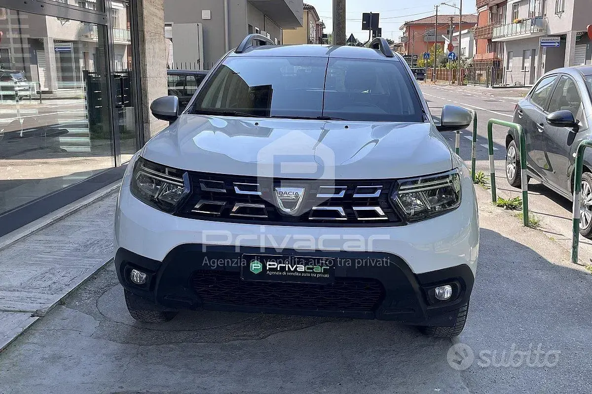Usata Dacia Duster Essentiel 101 CV (74 kW) 2022 Bianco SUV