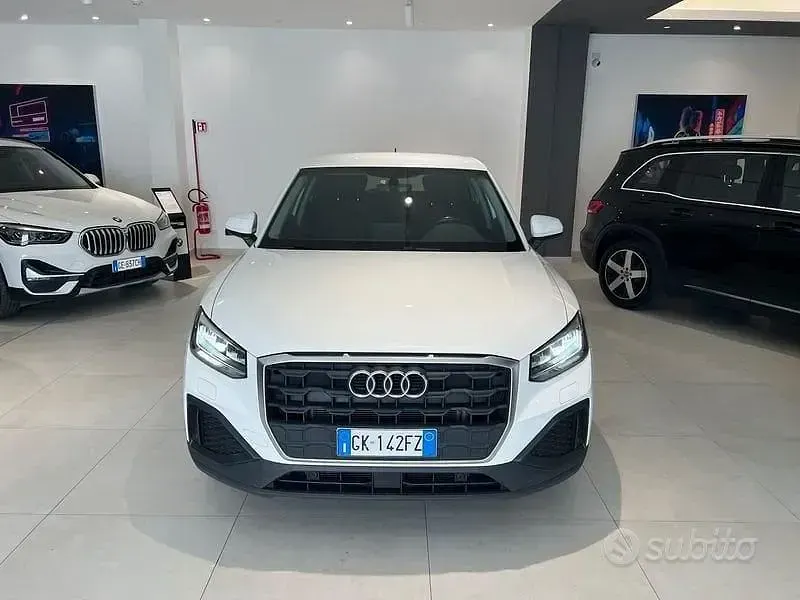 Usata Audi Q2 Business 115 CV (84 kW) 2022 Bianco SUV