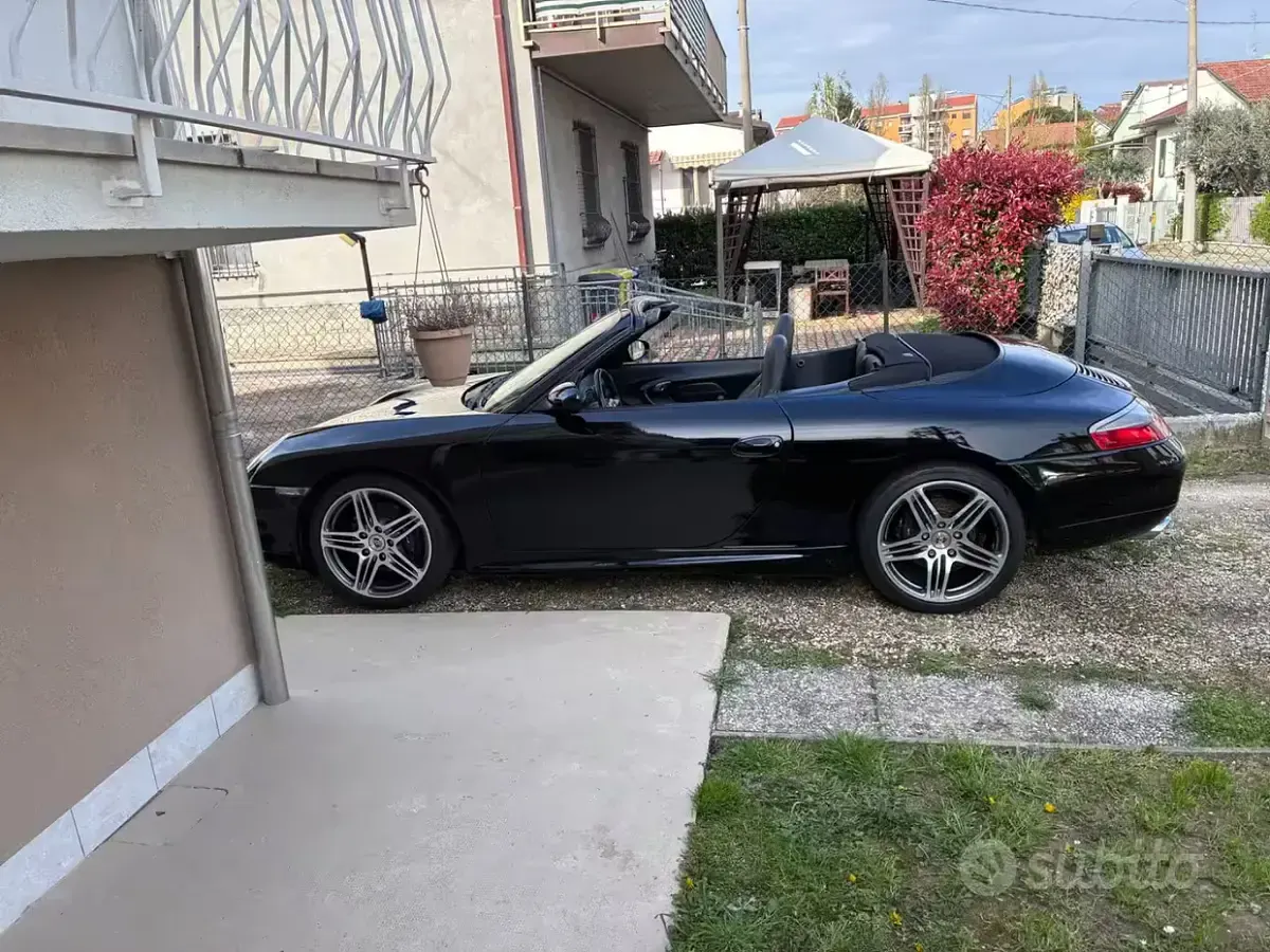 Usata Porsche 996 320 CV (235 kW) 2001 Cabrio
