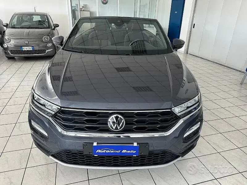 Begagnad VW T-Roc Cabriolet Style 110 HK (80 kW) 2022 Grå Cab