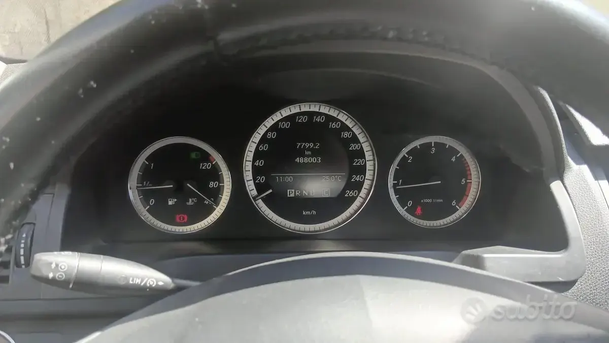Usata Mercedes C220 170 CV (125 kW) 2009 Nero Berlina