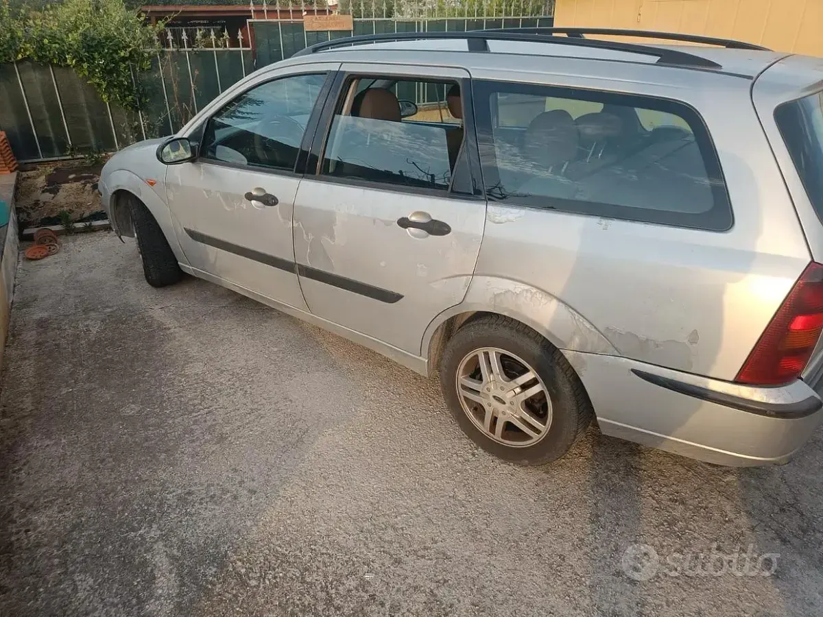 Usata Ford Focus 100 CV (73 kW) 2002 Station wagon