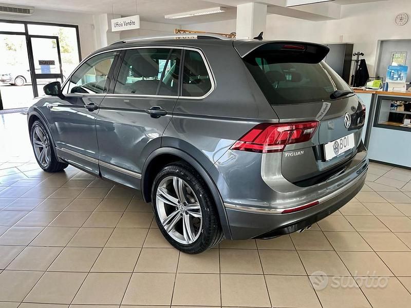 Usata VW Tiguan Sportline 150 CV (110 kW) 2019 Grigio SUV
