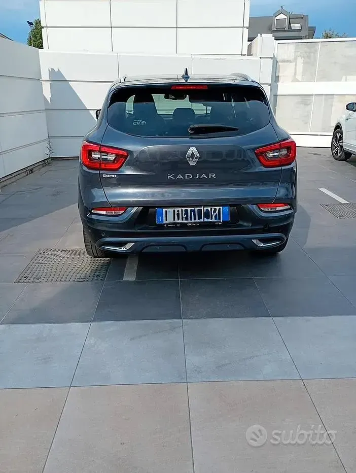 Usata Renault Kadjar 116 CV (85 kW) 2019 Bluazzurro SUV