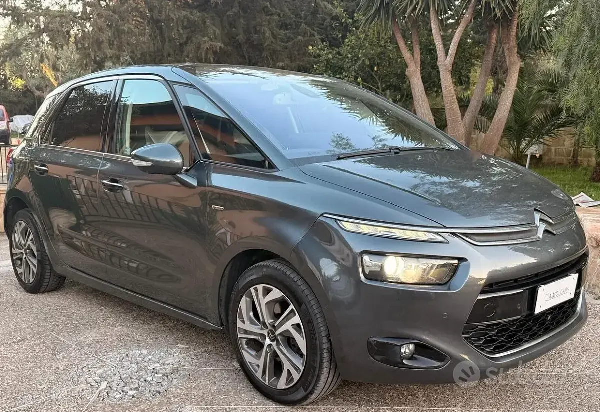 Begagnad Citroën C4 Picasso Shine 150 HK (110 kW) 2016 Grå Minibuss