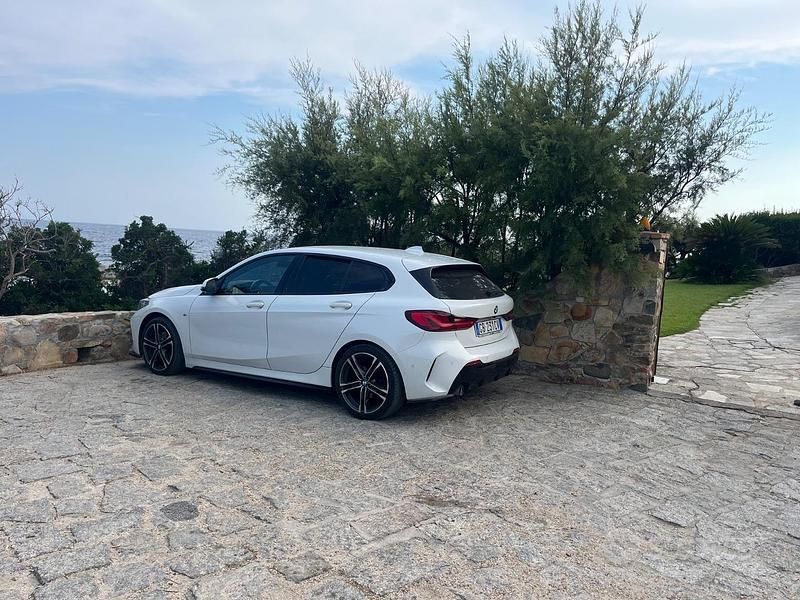 Usata BMW 116 M Sport 2021 Bianco Utilitaria