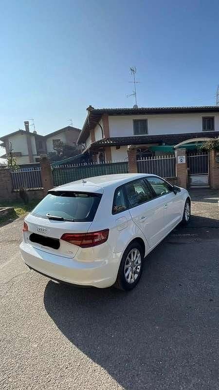 Usata Audi A3 Young 110 CV (80 kW) 2015 Berlina