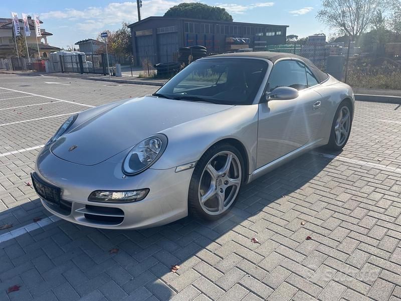 Usata Porsche 997 2005 Grigio Cabrio
