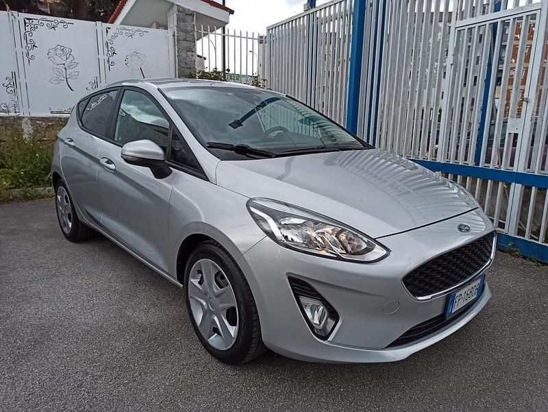 Usata Ford Fiesta 86 CV (63 kW) 2018 Argento Utilitaria