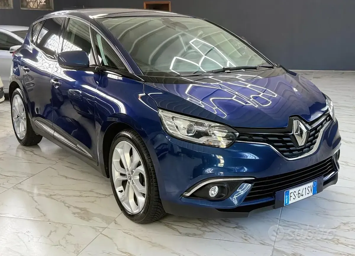 Usata Renault Scénic IV Intens 110 CV (80 kW) 2018 Bluazzurro Monovolume