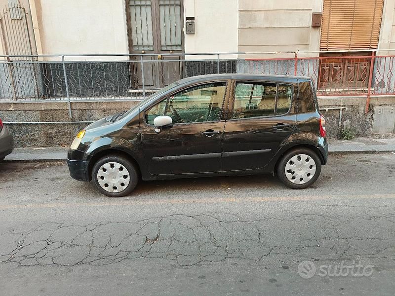 Usata Renault Modus 82 CV (60 kW) 2005 Monovolume