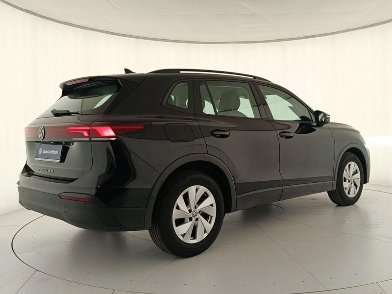 Usata VW Tiguan Life 150 CV (110 kW) 2024 Nero SUV