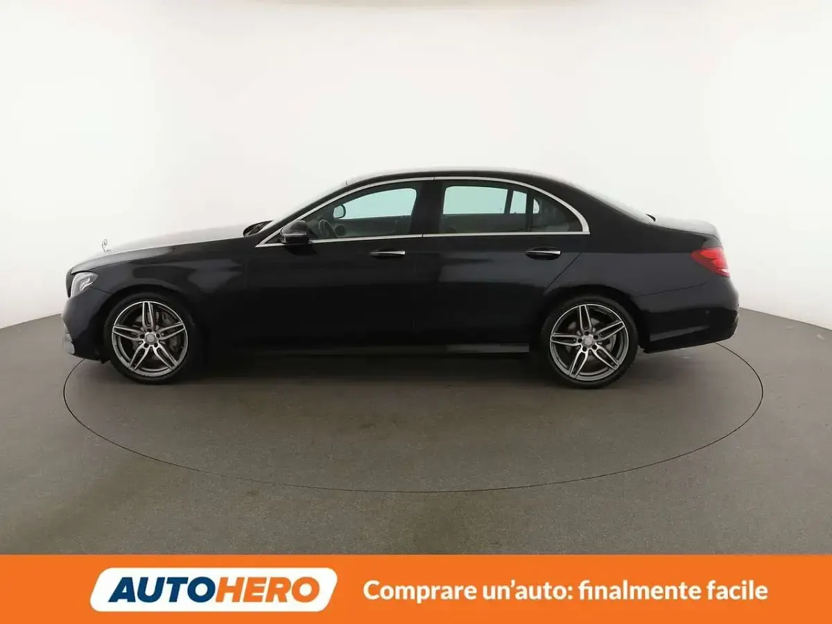 Usata Mercedes E220 AMG line 194 CV (142 kW) 2017 Nero Berlina
