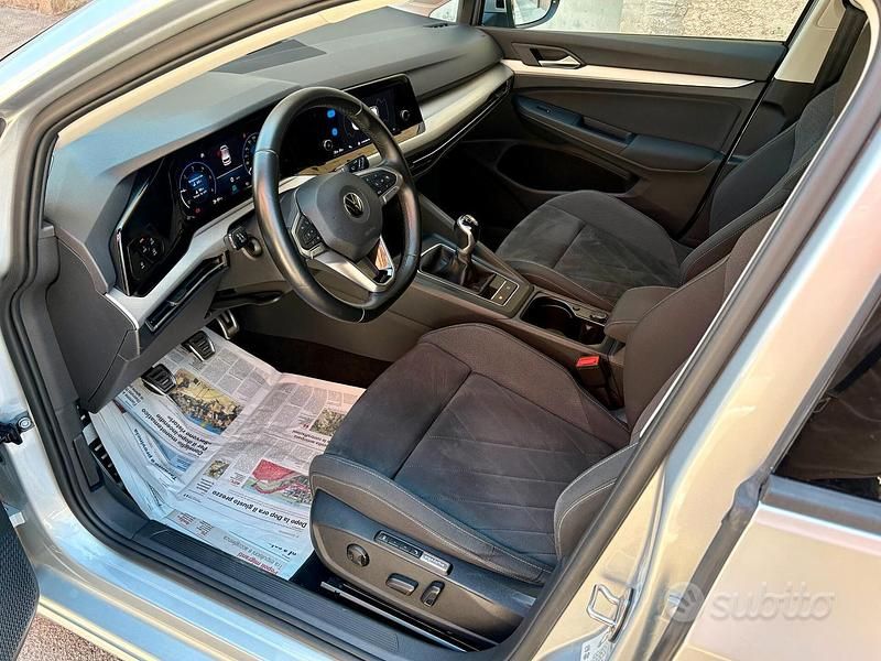 Usata VW Golf VII 116 CV (85 kW) 2021 Grigio Utilitaria