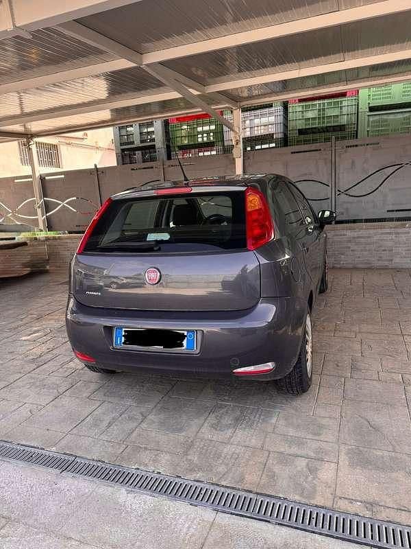 Usata Fiat Punto Evo Dynamic 69 CV (50 kW) 2013 Utilitaria