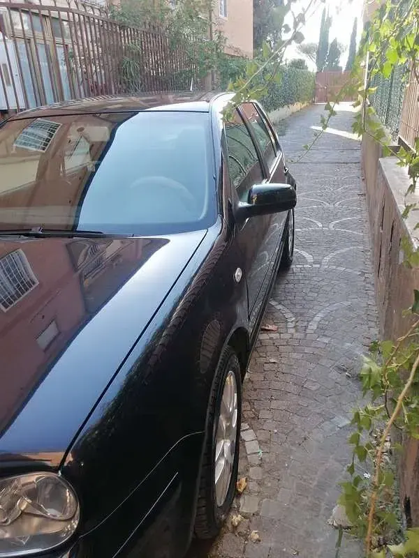 Usata VW Golf IV 105 CV (77 kW) 2003 Nero Berlina