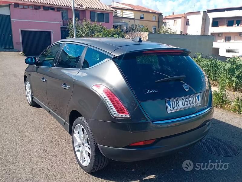Usata Lancia Delta Platinum 2009 Utilitaria