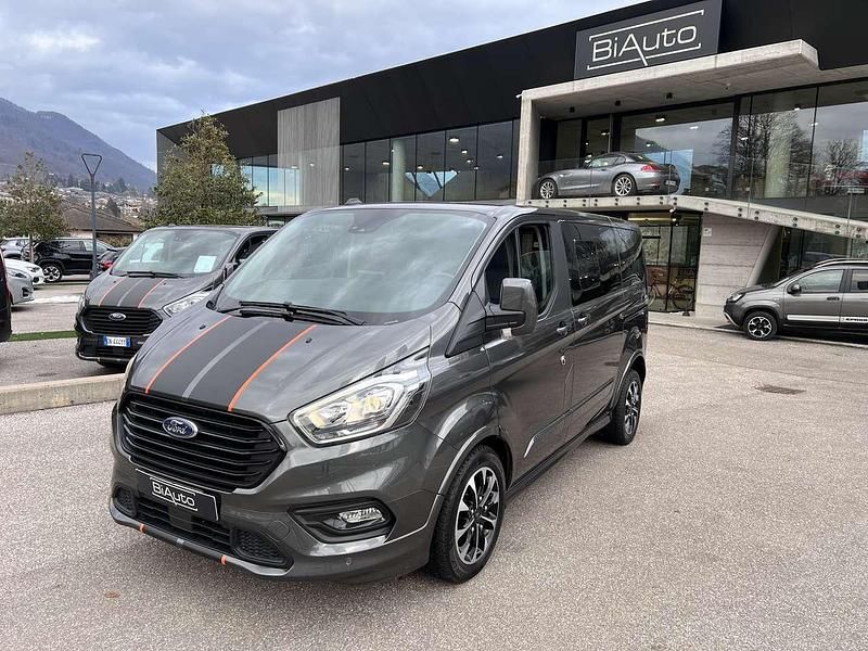 Usata Ford Tourneo Sport 185 CV (136 kW) 2020 Grigio Monovolume