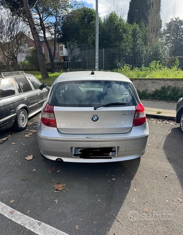 Usata BMW 118 122 CV (89 kW) 2007 Grigio Utilitaria