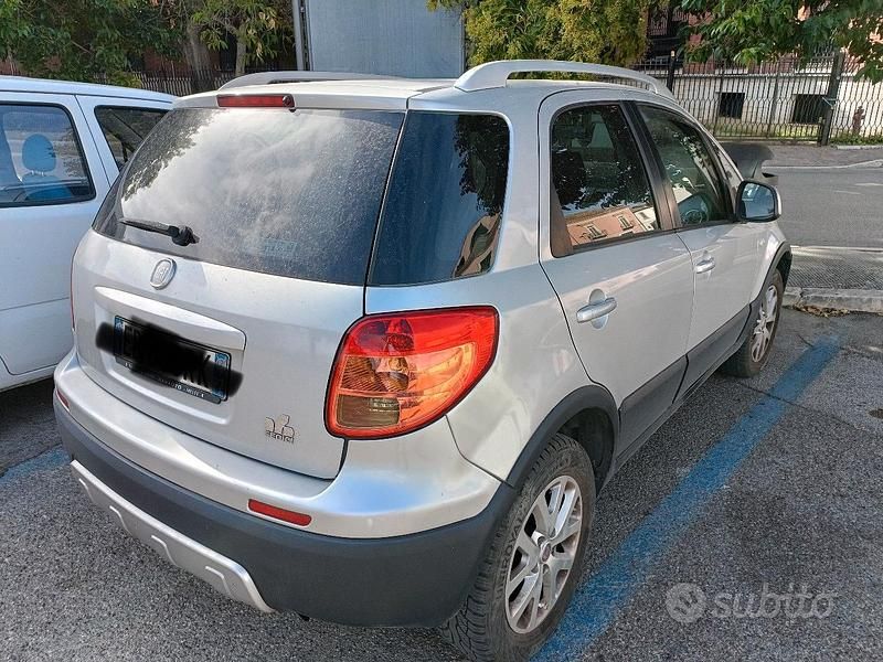 Usata Fiat Sedici Emotion 135 CV (99 kW) 2010 Grigio SUV
