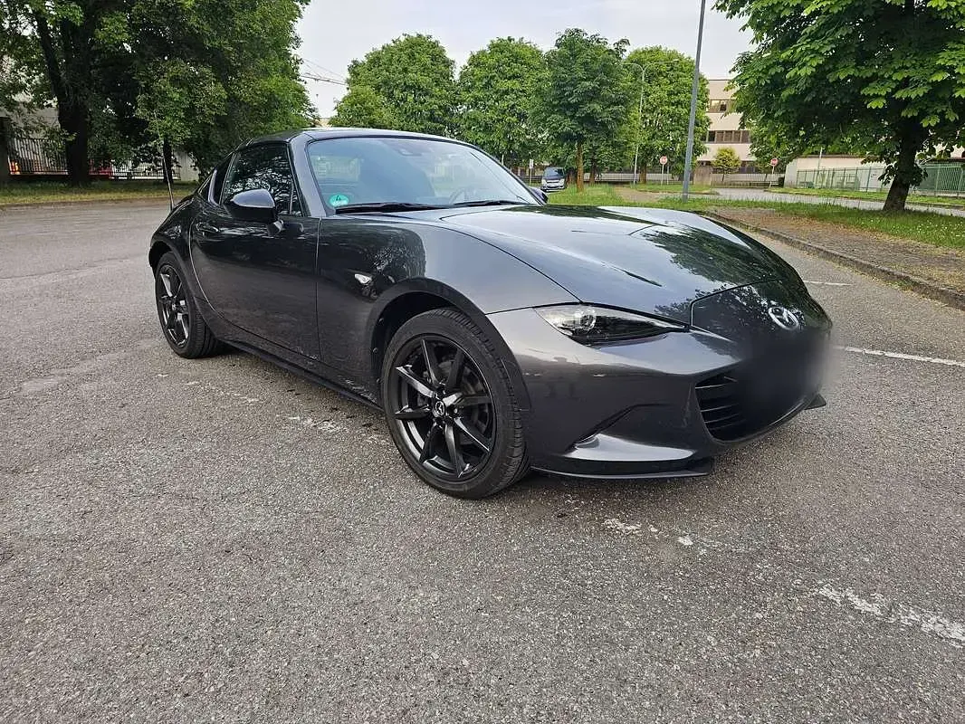 Usata Mazda MX5 Exclusive-Line 160 CV (117 kW) 2018 Grigio Cabrio
