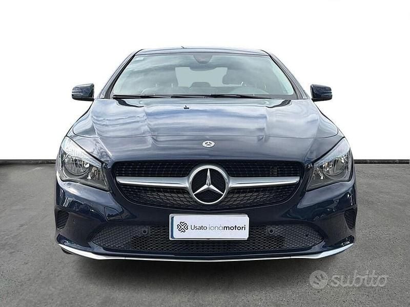 Usata Mercedes CLA180 Premium 109 CV (80 kW) 2017 Blu Berlina