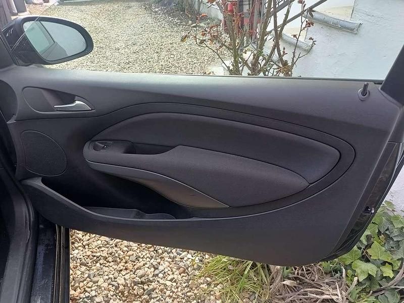 Usata Opel Adam Glam 69 CV (50 kW) 2013 Nero Utilitaria