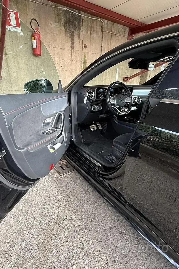 Usata Mercedes CLA220 Shooting Brake AMG line 190 CV (139 kW) 2020 Nero Station wagon