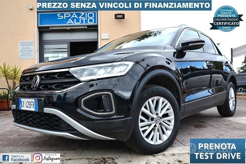 Usata VW T-Roc Life 150 CV (110 kW) 2022 Nero SUV