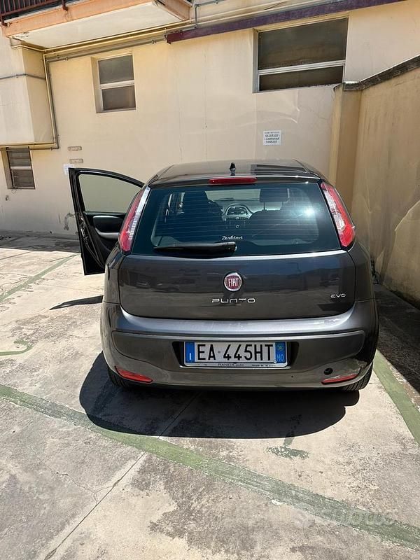 Usata Fiat Punto Evo 75 CV (55 kW) 2010 Grigio Utilitaria