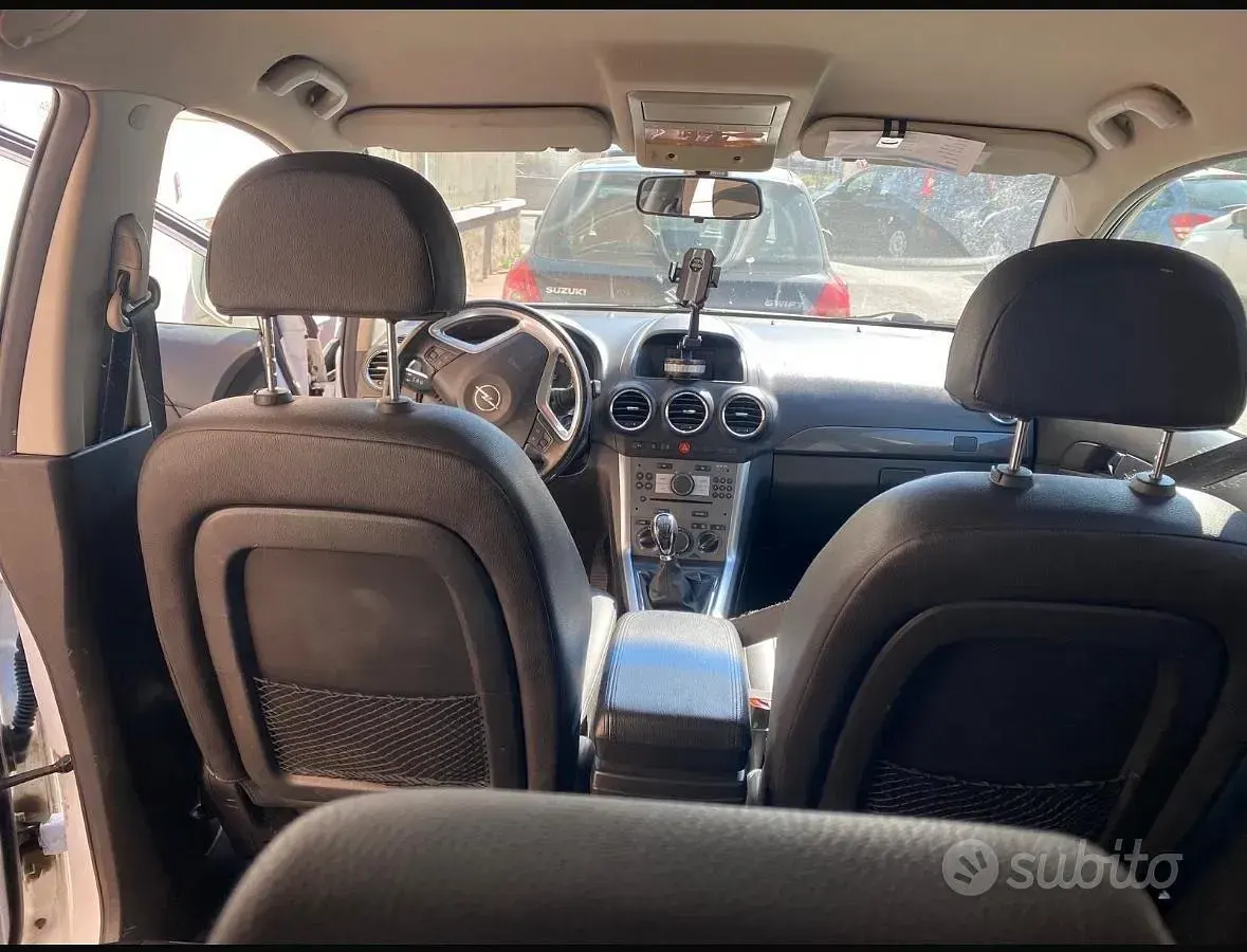 Usata Opel Antara 163 CV (119 kW) 2012 Bianco SUV
