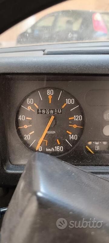 Bianco Usata 1984 Renault R4 Tre volumi | 4000 € - Immagine 1/4