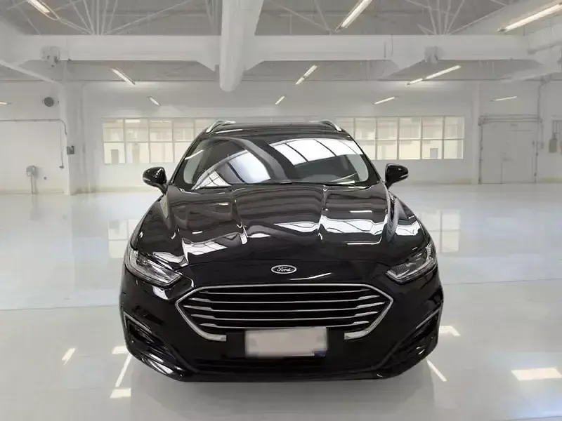 Usata Ford Mondeo Business Edition 140 CV (102 kW) 2022 Nero Station wagon