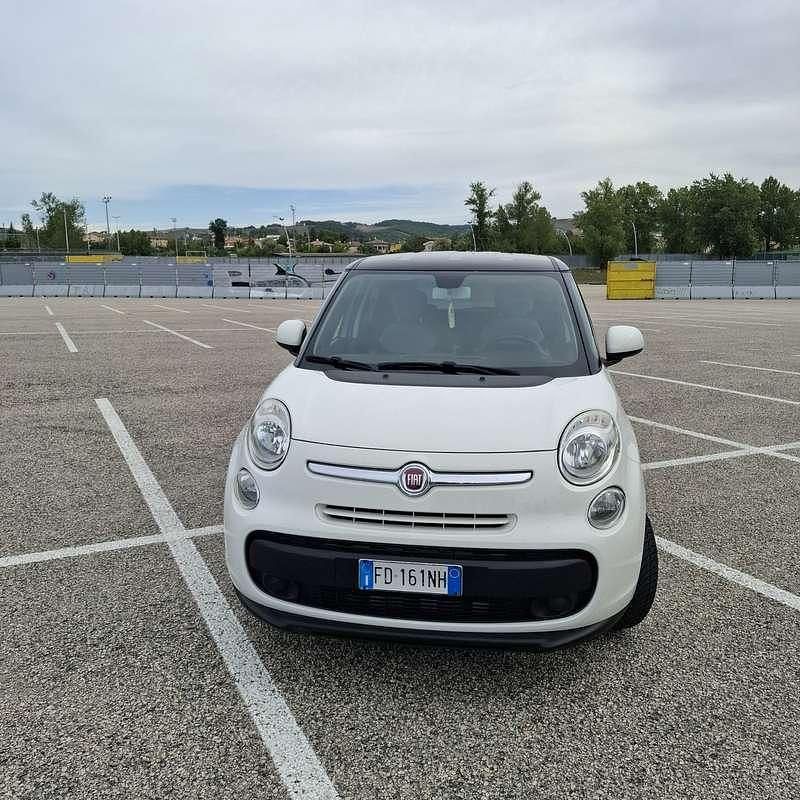 Usata 2016 Fiat 500L Pop Monovolume | 5000 € (Ottimo prezzo) - Immagine 1/4
