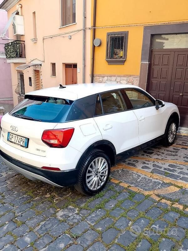 Usata Audi Q2 Design 116 CV (85 kW) 2019 Bianco SUV