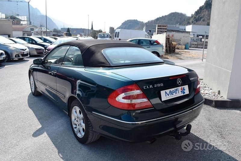 Usata Mercedes CLK200 163 CV (119 kW) 2005 Verde Cabrio