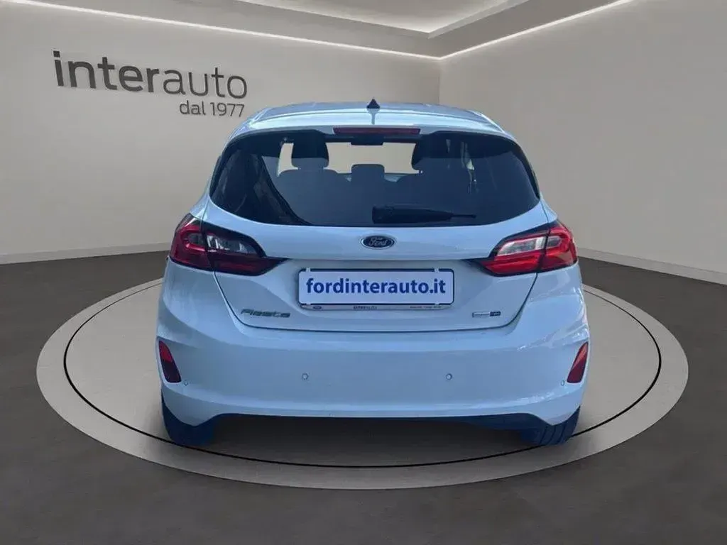 Usata Ford Fiesta Titanium 125 CV (91 kW) 2023 Blu metallizzato Utilitaria